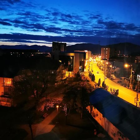 Studio 1O1O1 Apartment Piatra Neamt Bagian luar foto