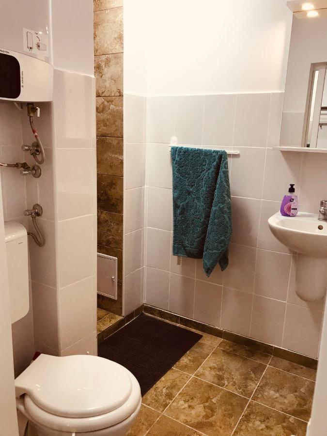 Studio 1O1O1 Apartment Piatra Neamt Bagian luar foto